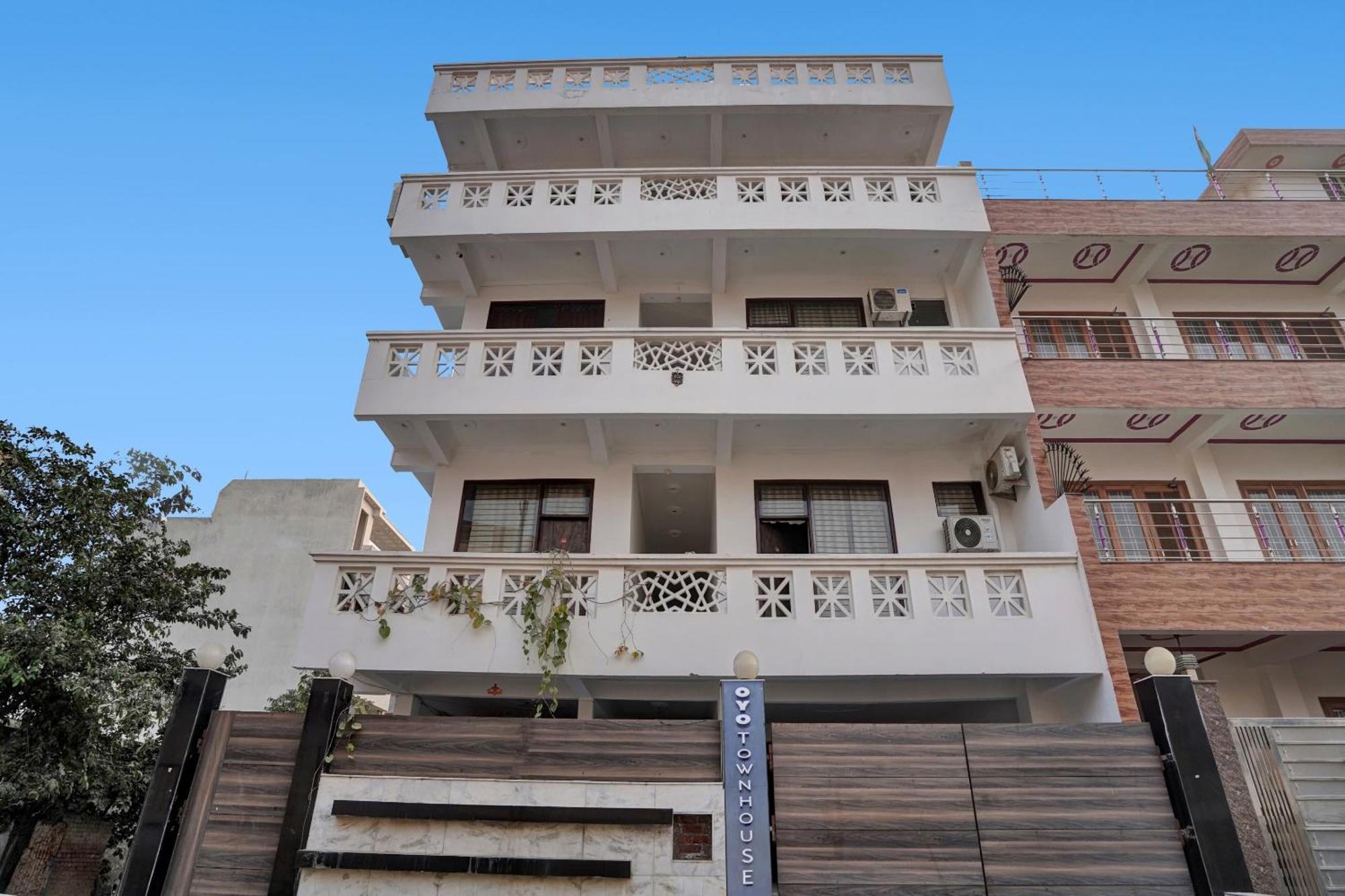 Collection O Samira Residency Near Botanic Garden Of Indian Republic Hotel Noida Luaran gambar