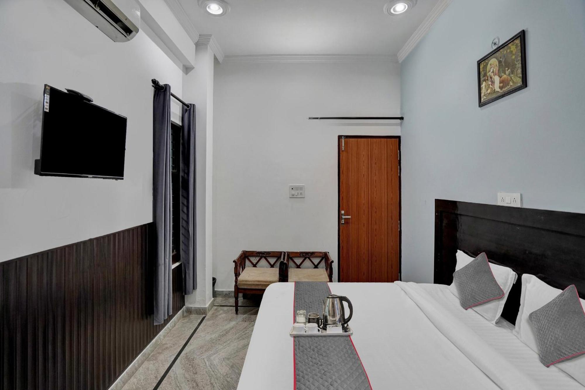 Collection O Samira Residency Near Botanic Garden Of Indian Republic Hotel Noida Luaran gambar